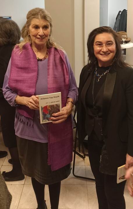 Duygu Asena PEN Ödülü Zeynep Oral